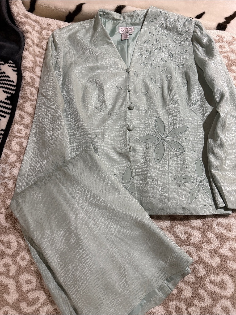 2 PIECE SILK SUIT ADRIANNA PAPELL SILK KOMONA STYLE JACKET & SKIRT
